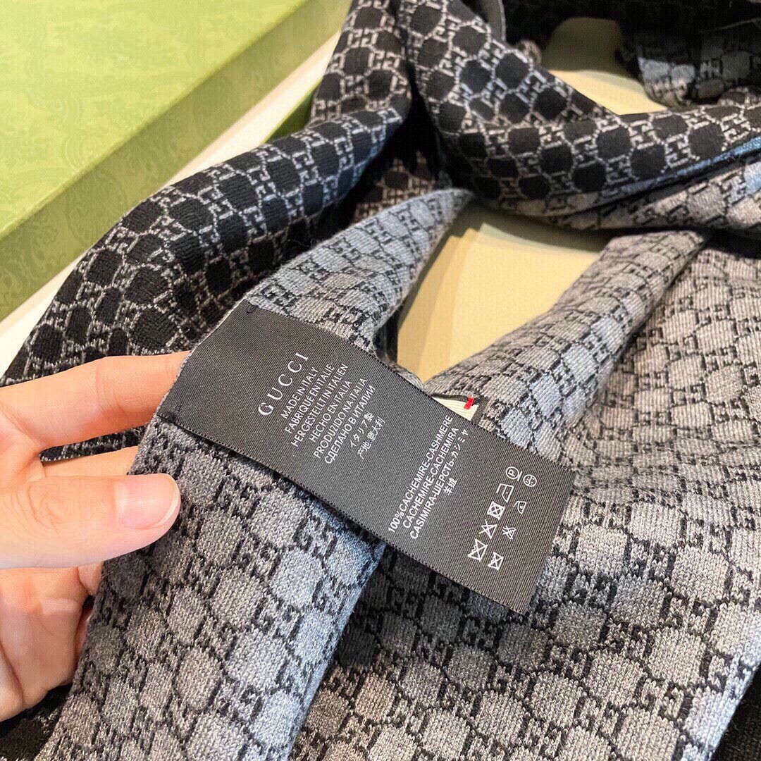 Gucci scarf 32x180cm