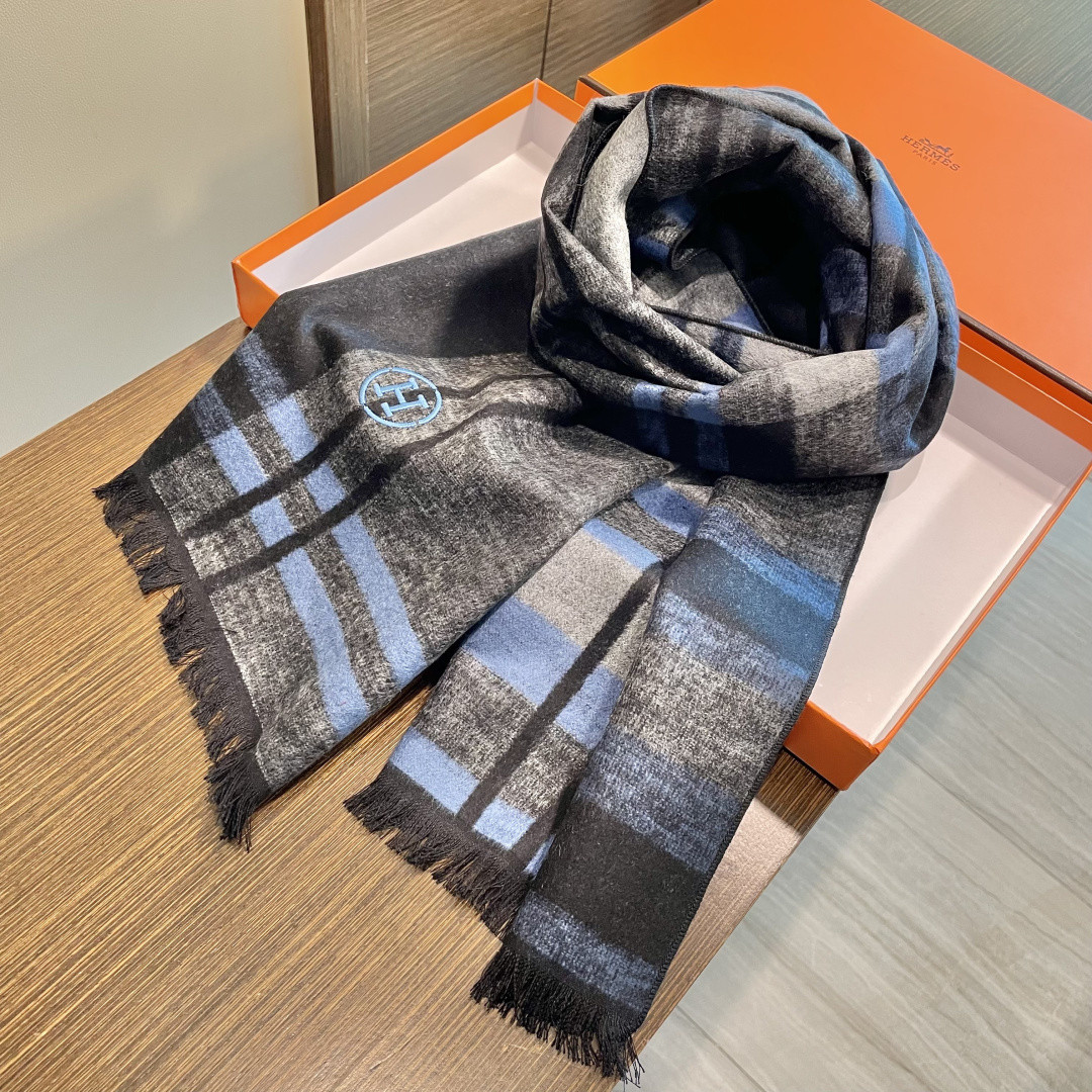 H**me5 scarf 45x180cm