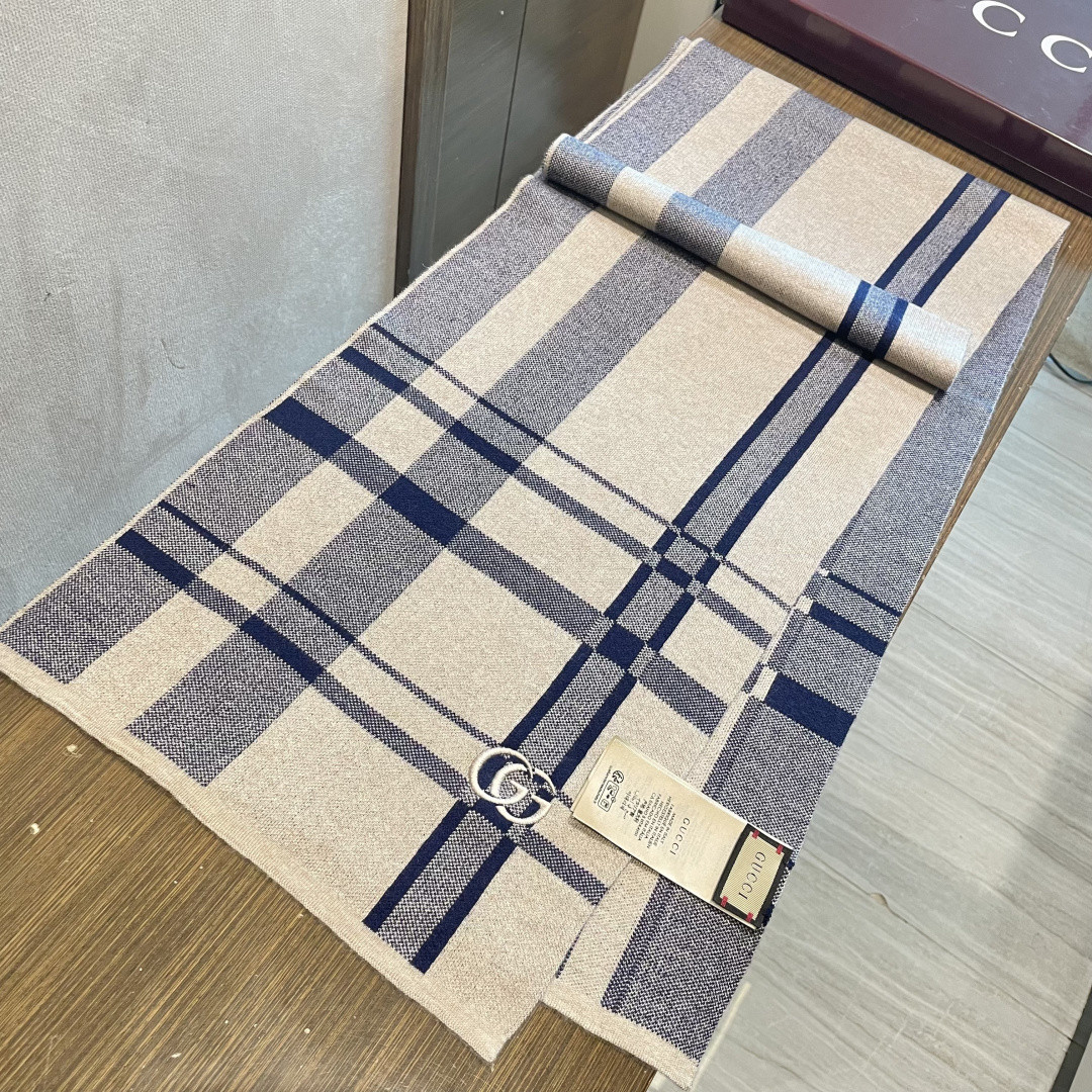 Gucci scarf 32x190cm