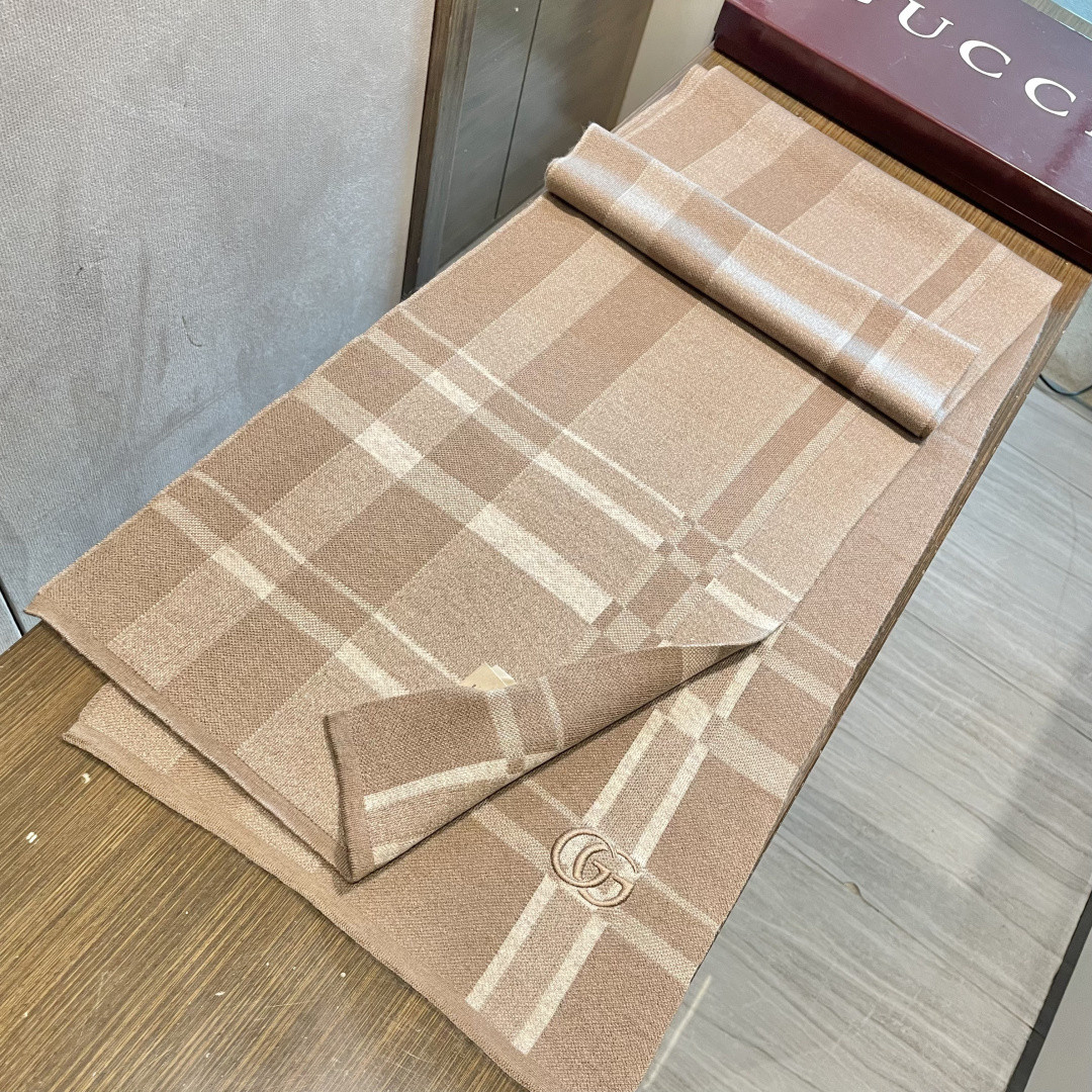 Gucci scarf 32x190cm