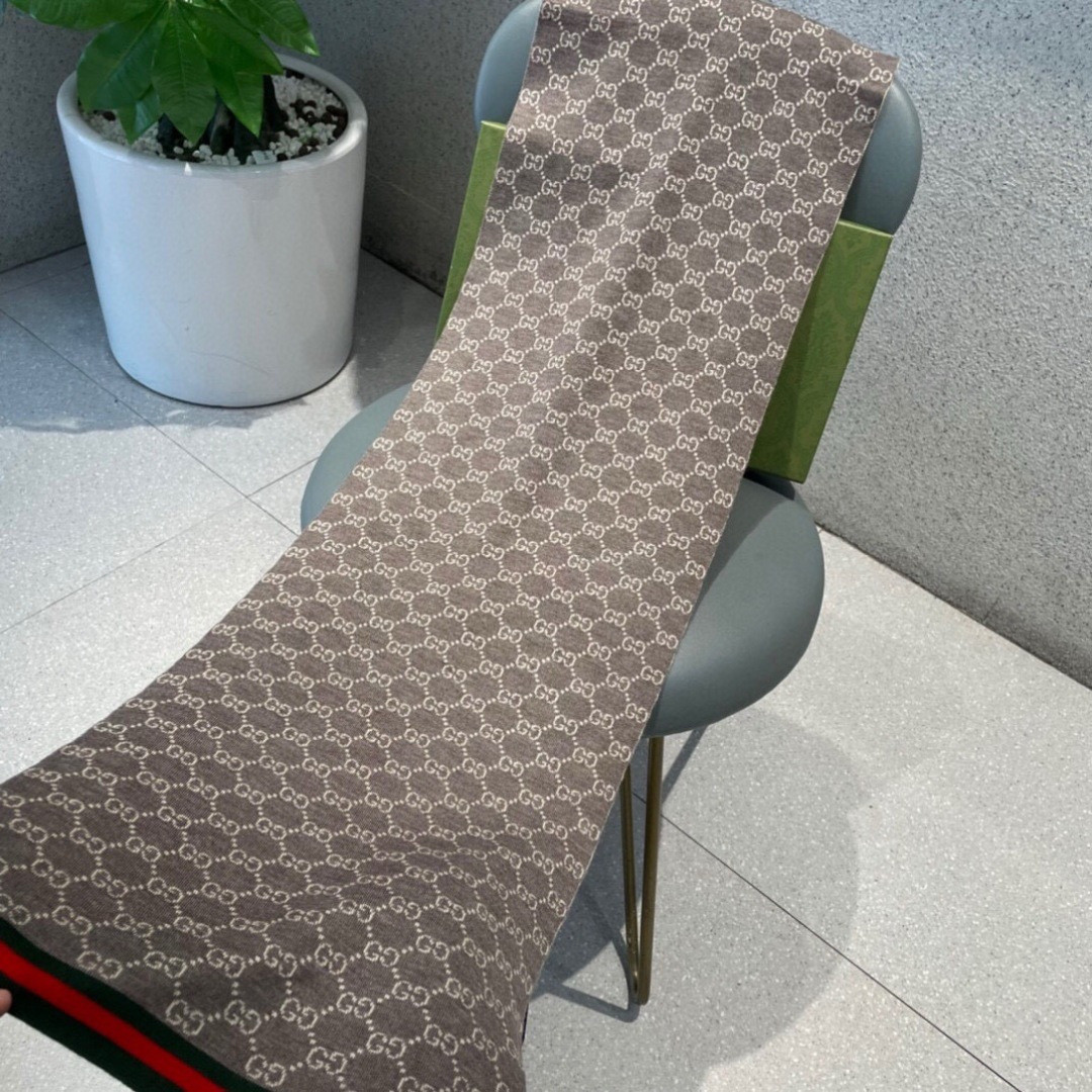Gucci scarf 32x180cm