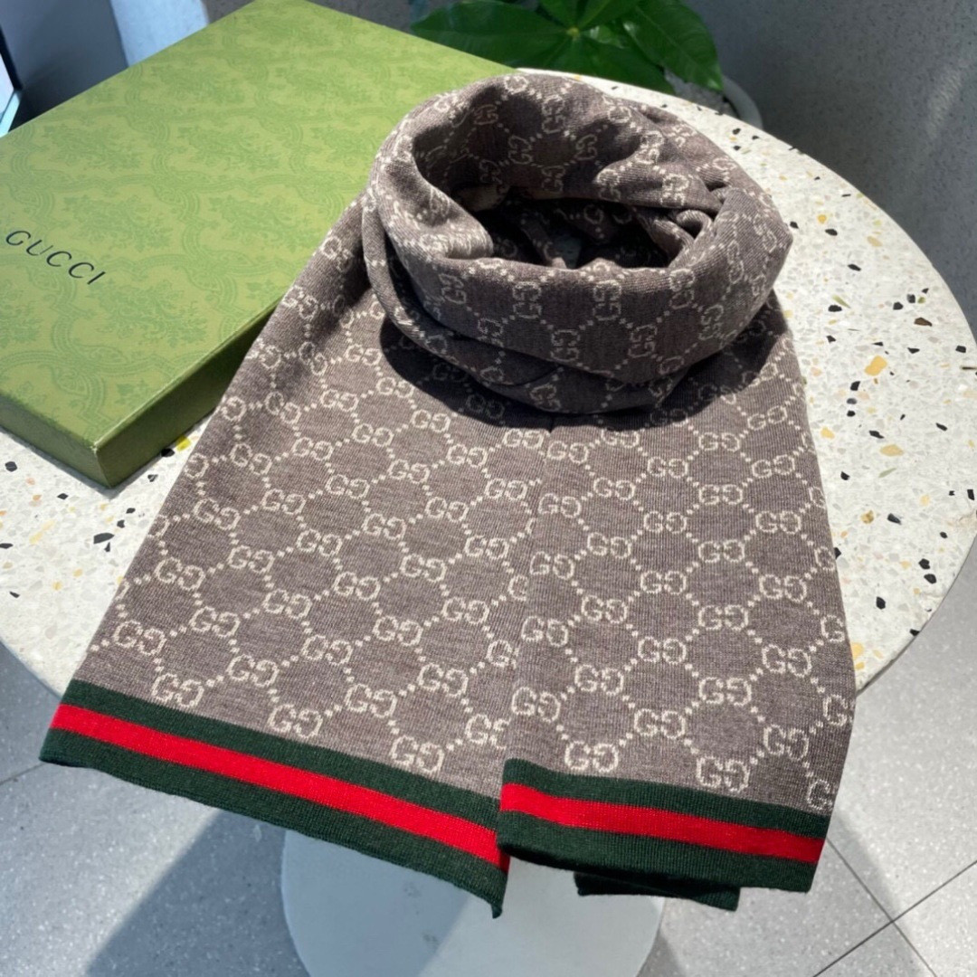 Gucci scarf 32x180cm