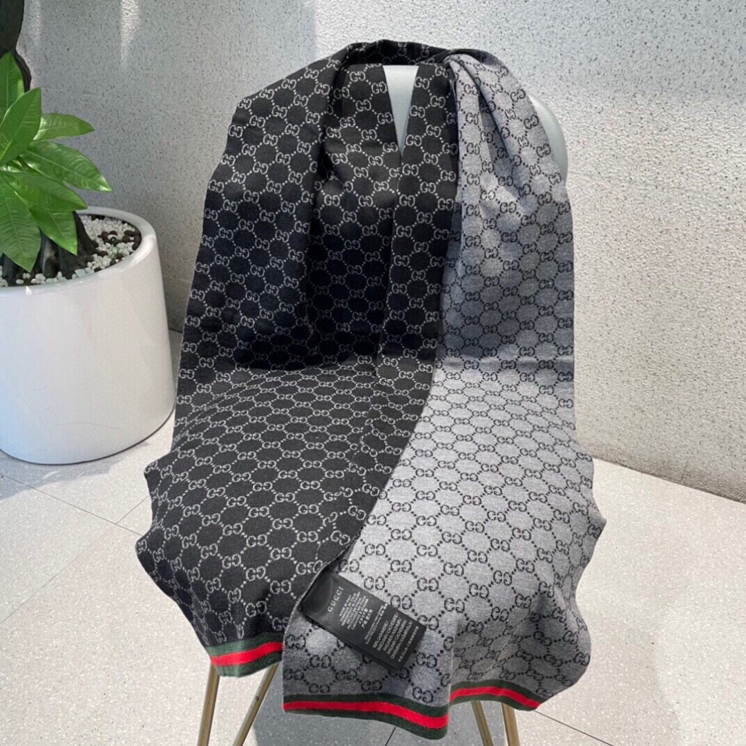 Gucci scarf 32x180cm