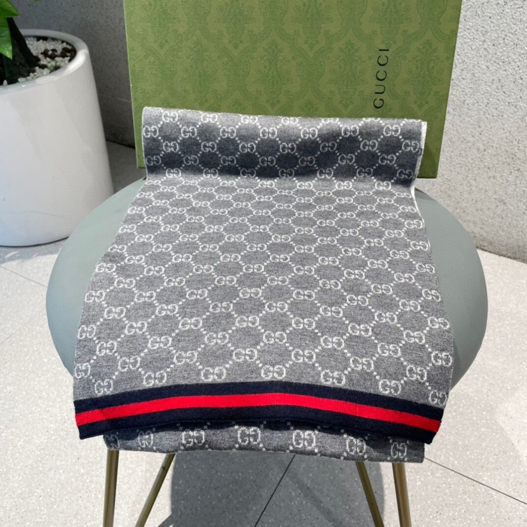 Gucci scarf 32x180cm