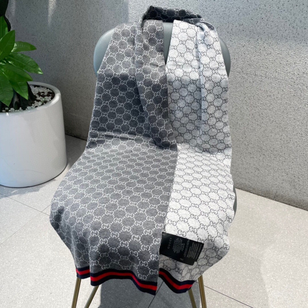 Gucci scarf 32x180cm