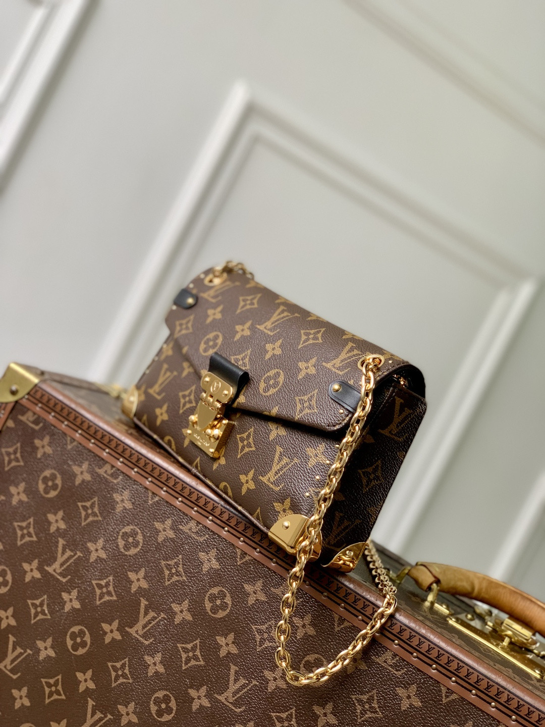 LV TRUNKIE EAST WEST BAG M27266 15x6x25cm