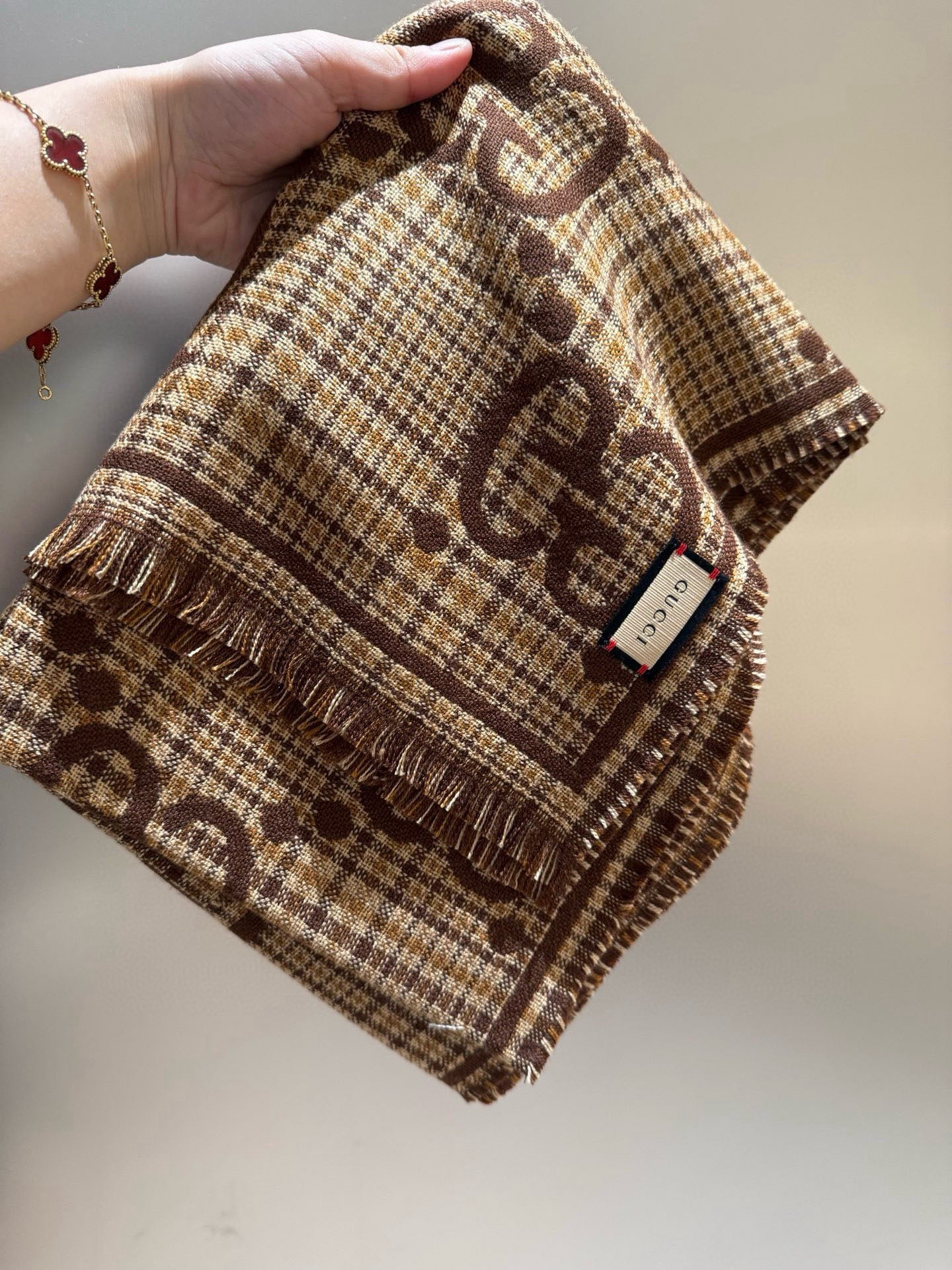 Gucci scarf 47x180cm