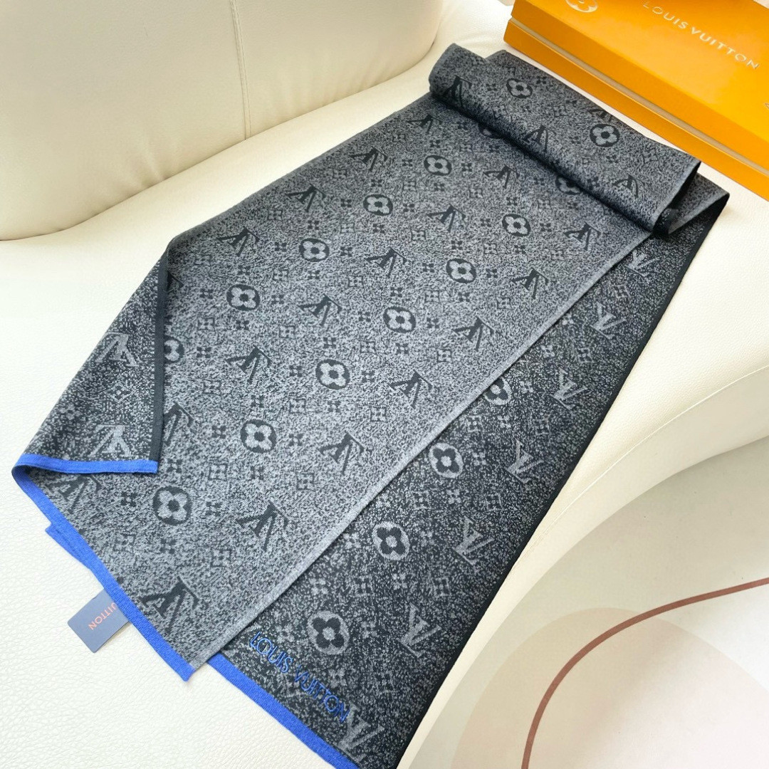 Louis Vuitton scarf 32x180cm 100% knitted cashmere