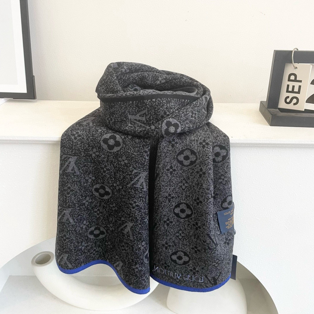 Louis Vuitton scarf 32x180cm 100% knitted cashmere