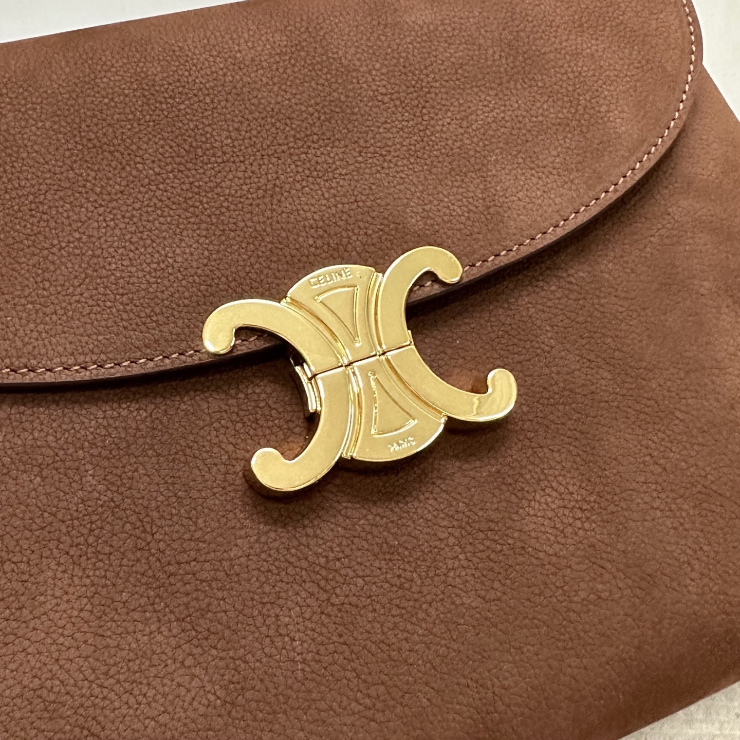 Ce1i*e MEDIUM NINO BAG IN NUBUCK CALFSKIN 25x17.5x10cm