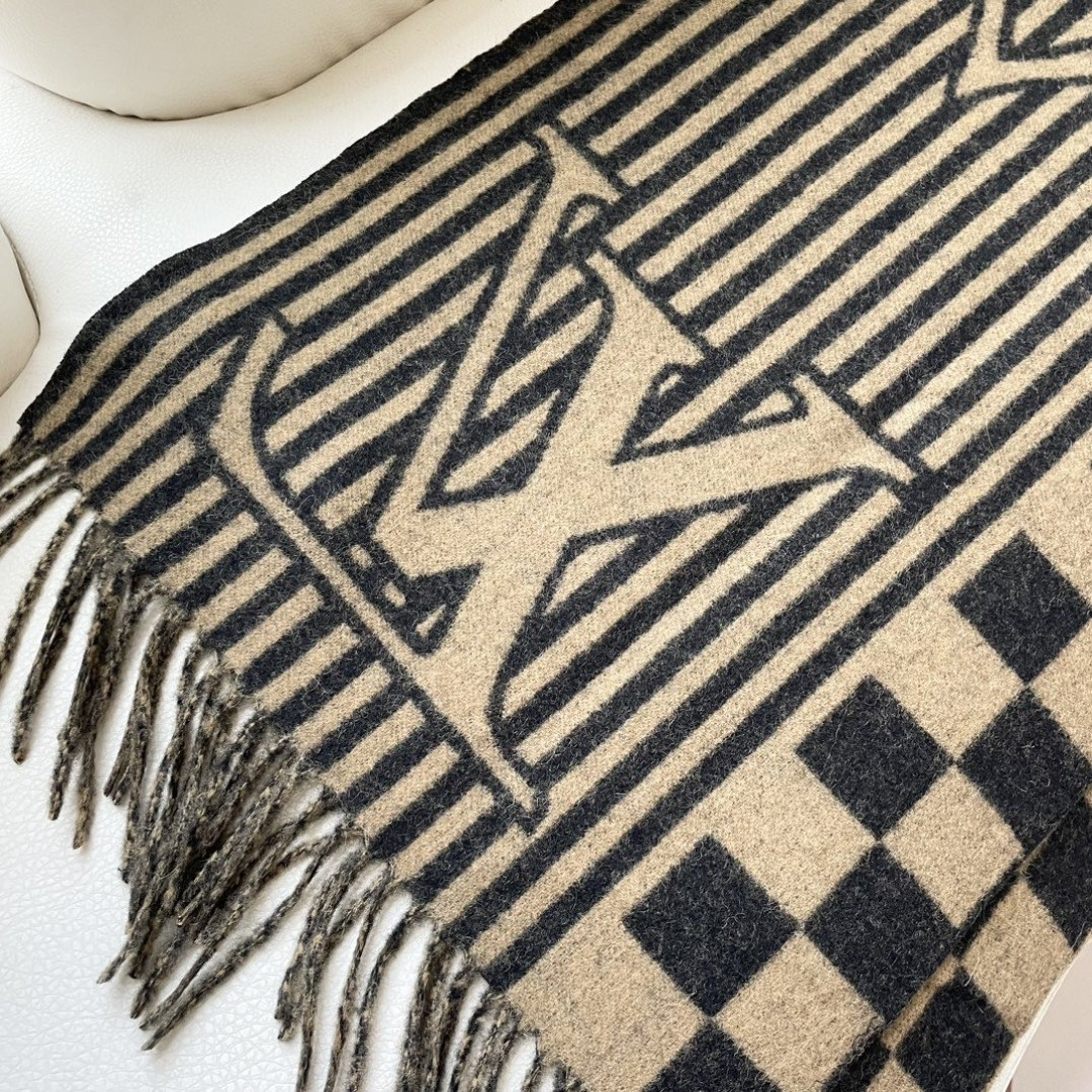 Louis Vuitton scarf 40x205cm 100% cashmere