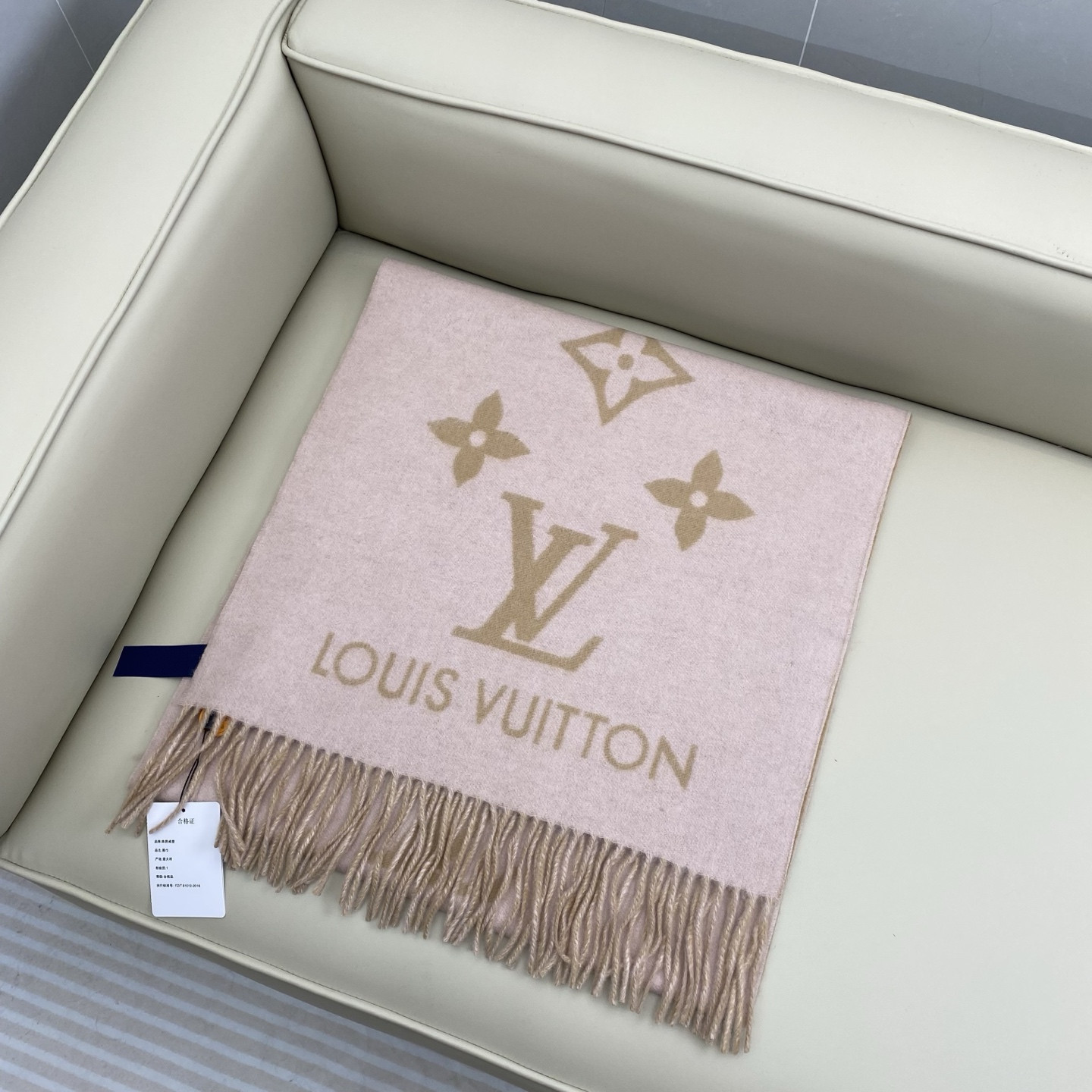 Louis Vuitton Reykjavik scarf 45x190cm 100% cashmere