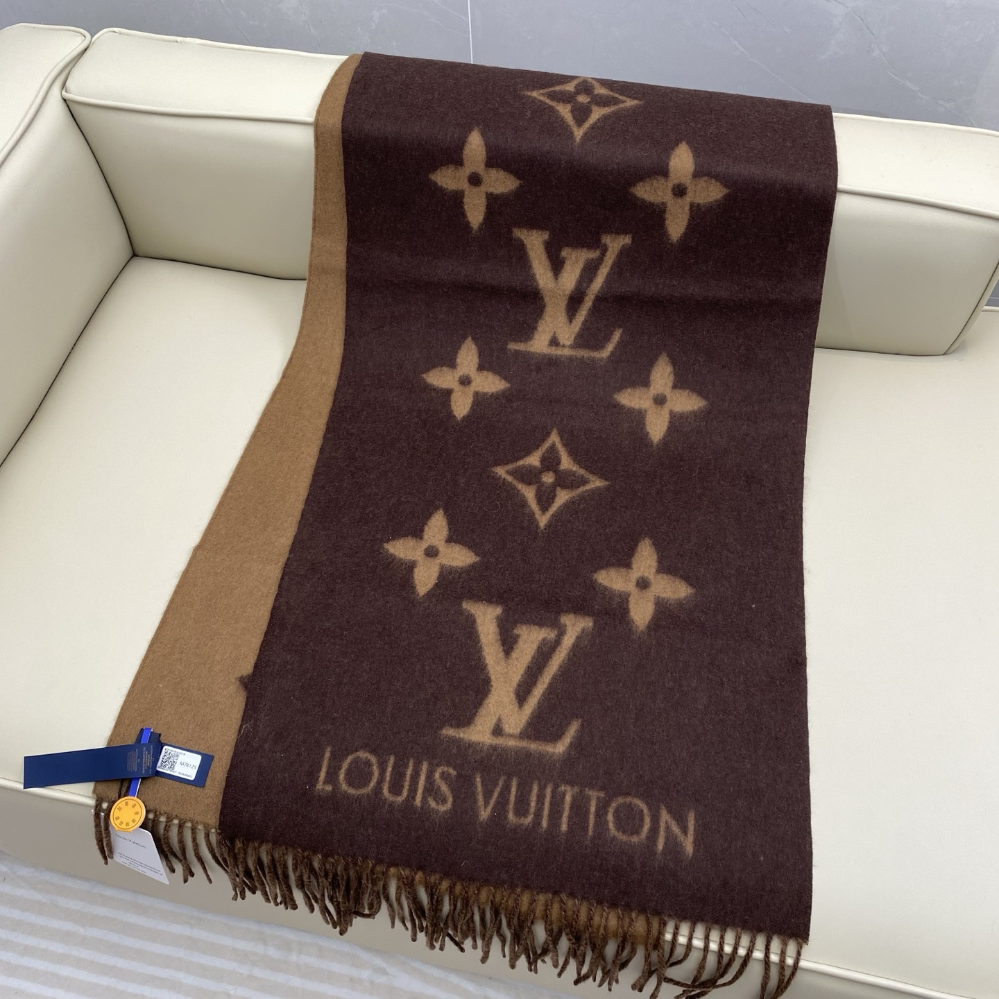 Louis Vuitton Reykjavik scarf 45x190cm 100% cashmere