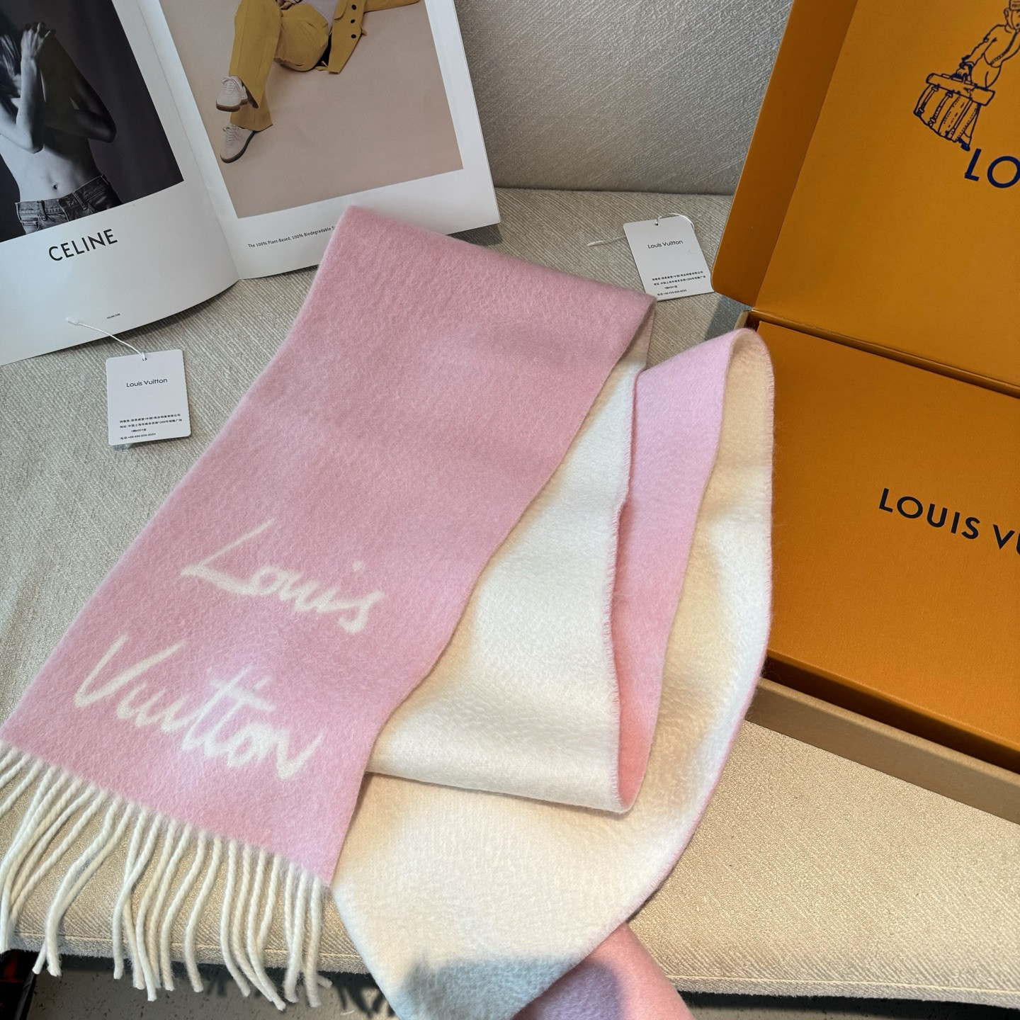 Louis Vuitton scarf 25x220cm
