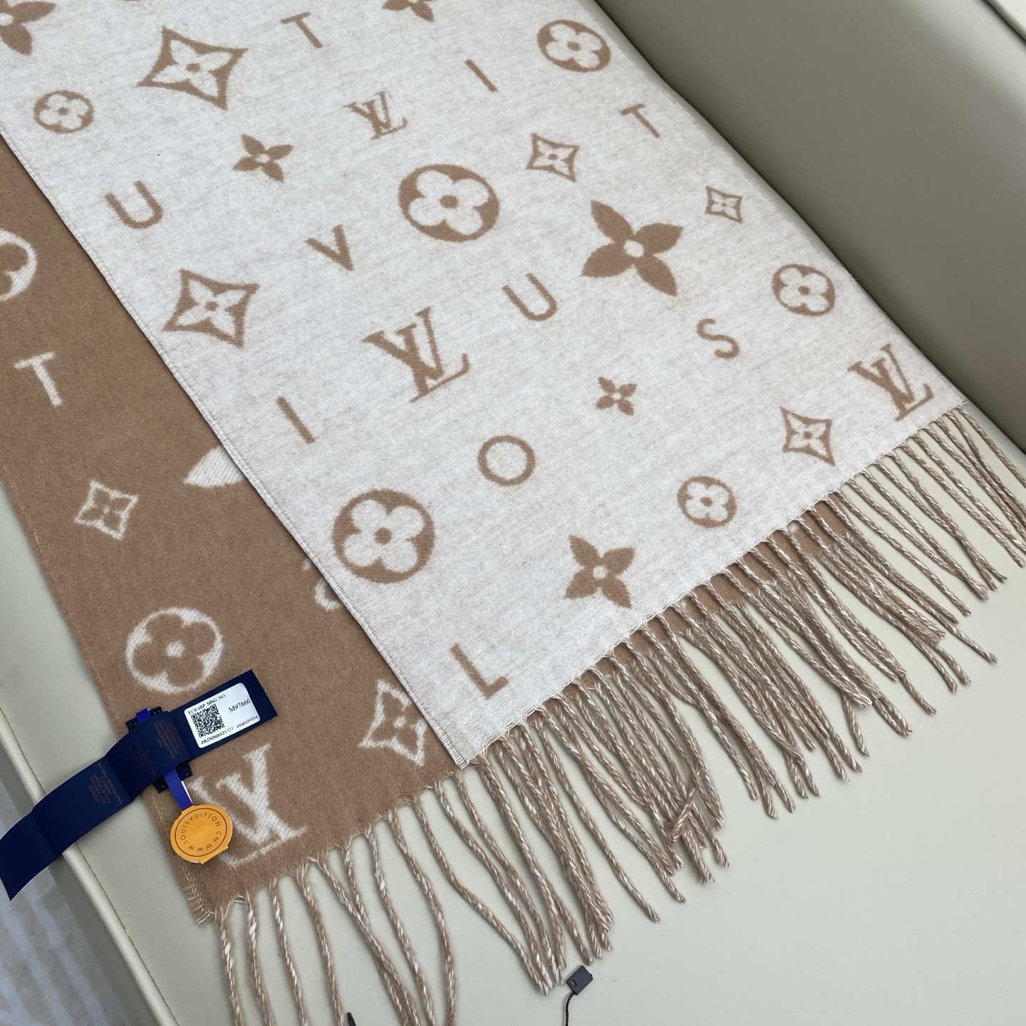 Louis Vuitton Reykjavik 2.0 scarf 40x220cm 100% cashmere
