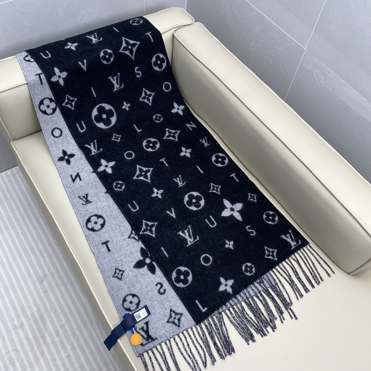 Louis Vuitton Reykjavik 2.0 scarf 40x220cm 100% cashmere