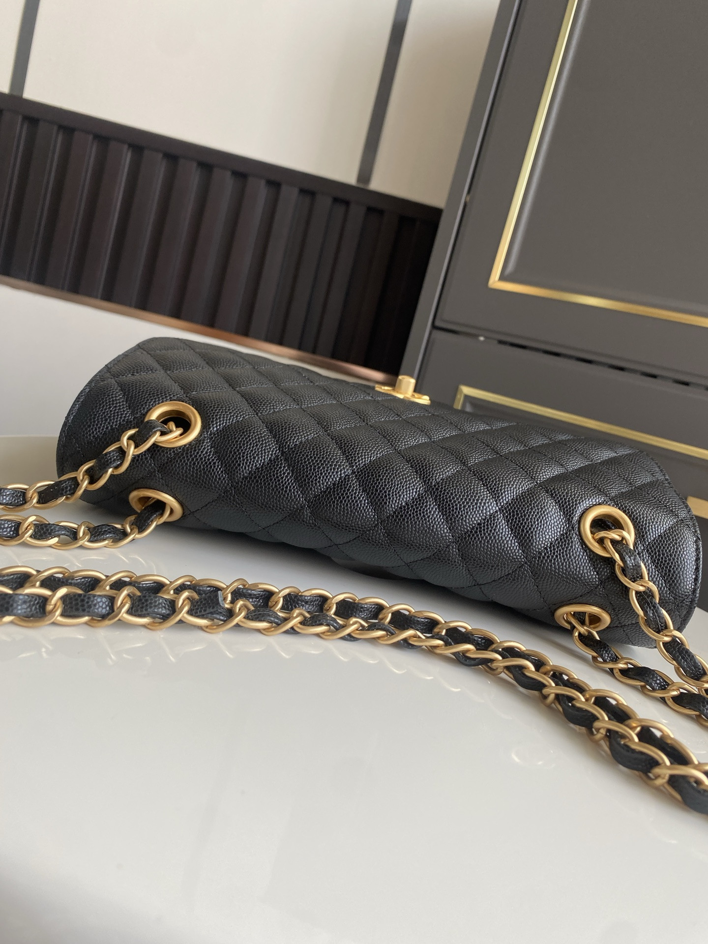 Chanel Flap Bag 17x25x5cm