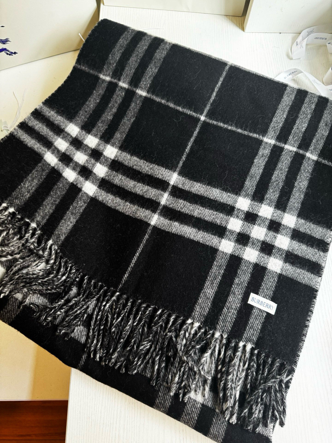 Bv*b*rry Wide Reversible Stormy Knight scarf 50x210cm