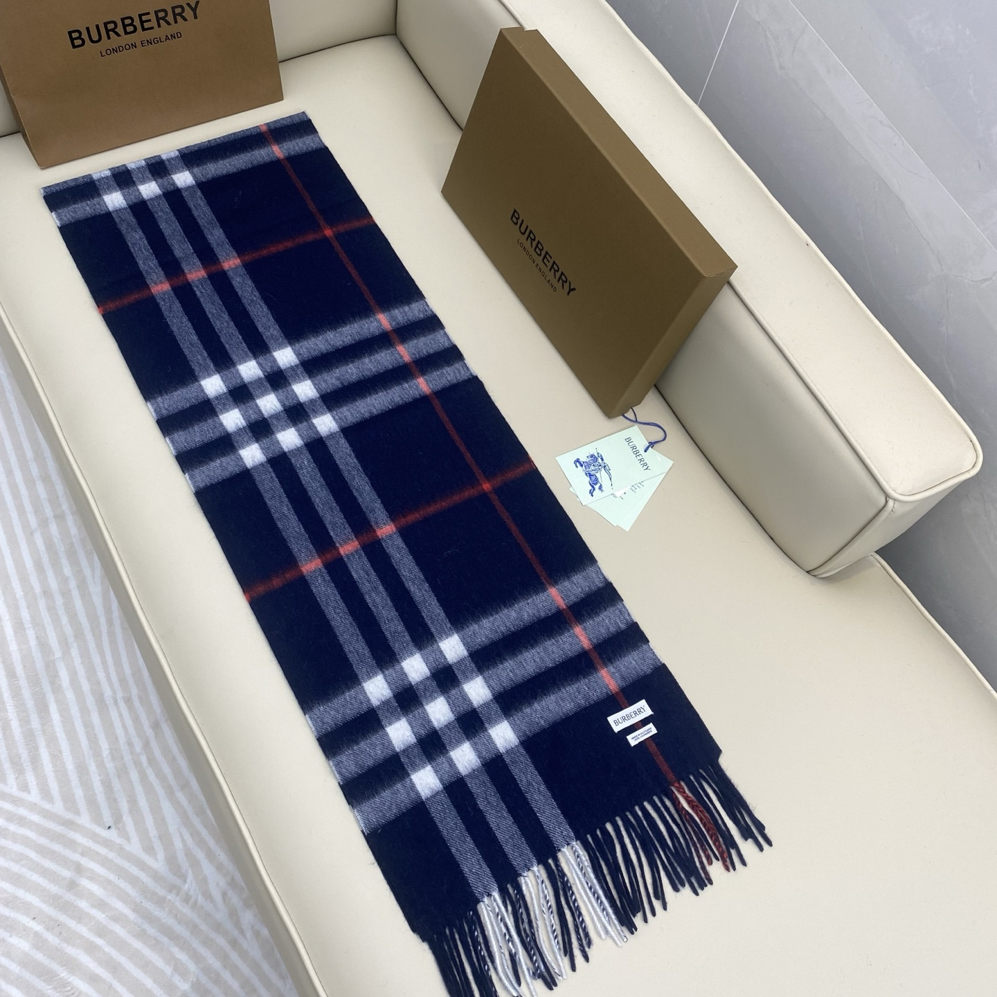 Bv*b*rry scarf 30x168cm 100% cashmere