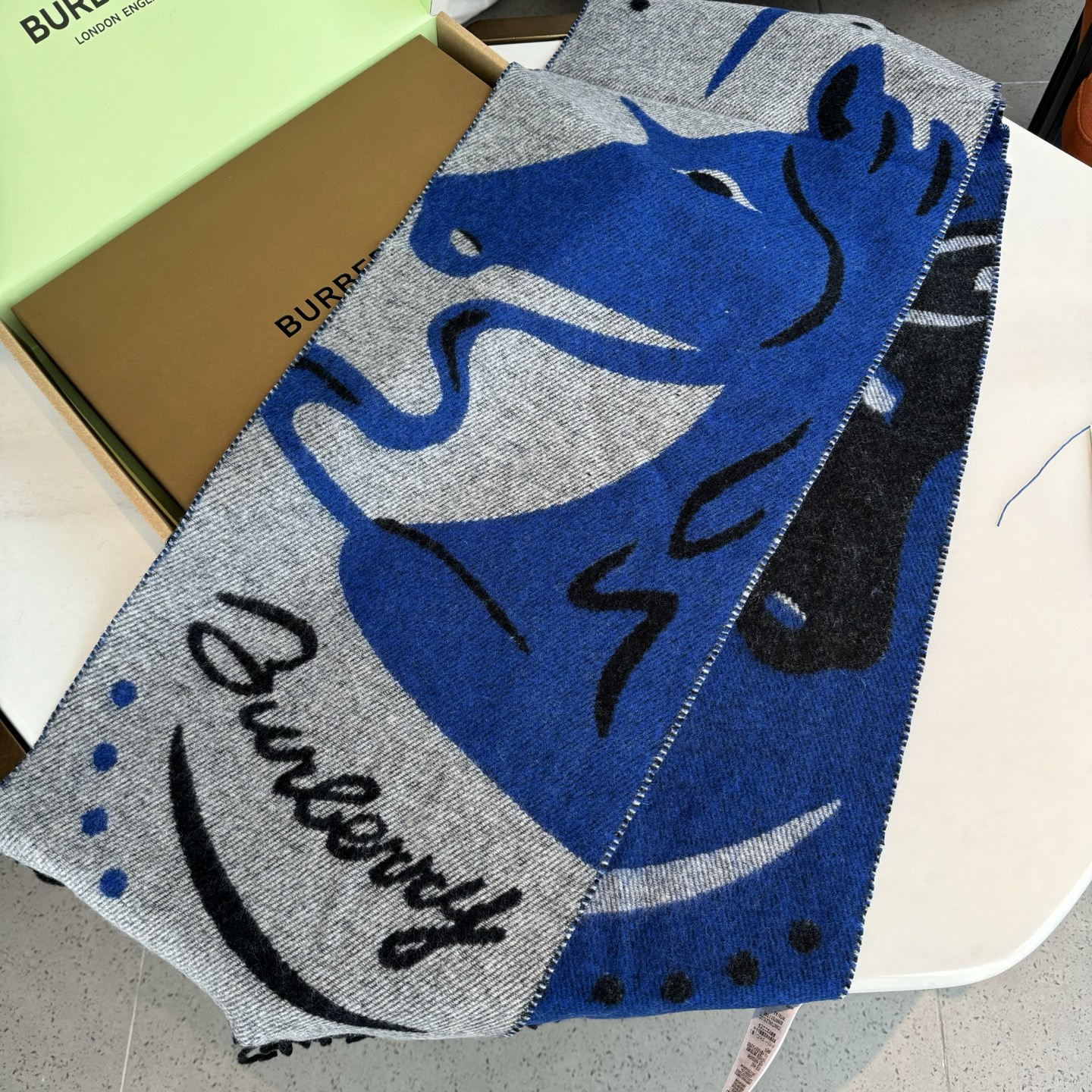 Bv*b*rry scarf 30x180cm