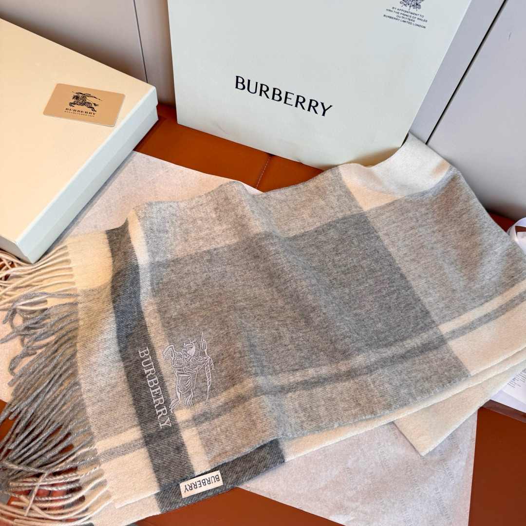 Bv*b*rry scarf 32x180cm 100% cashmere