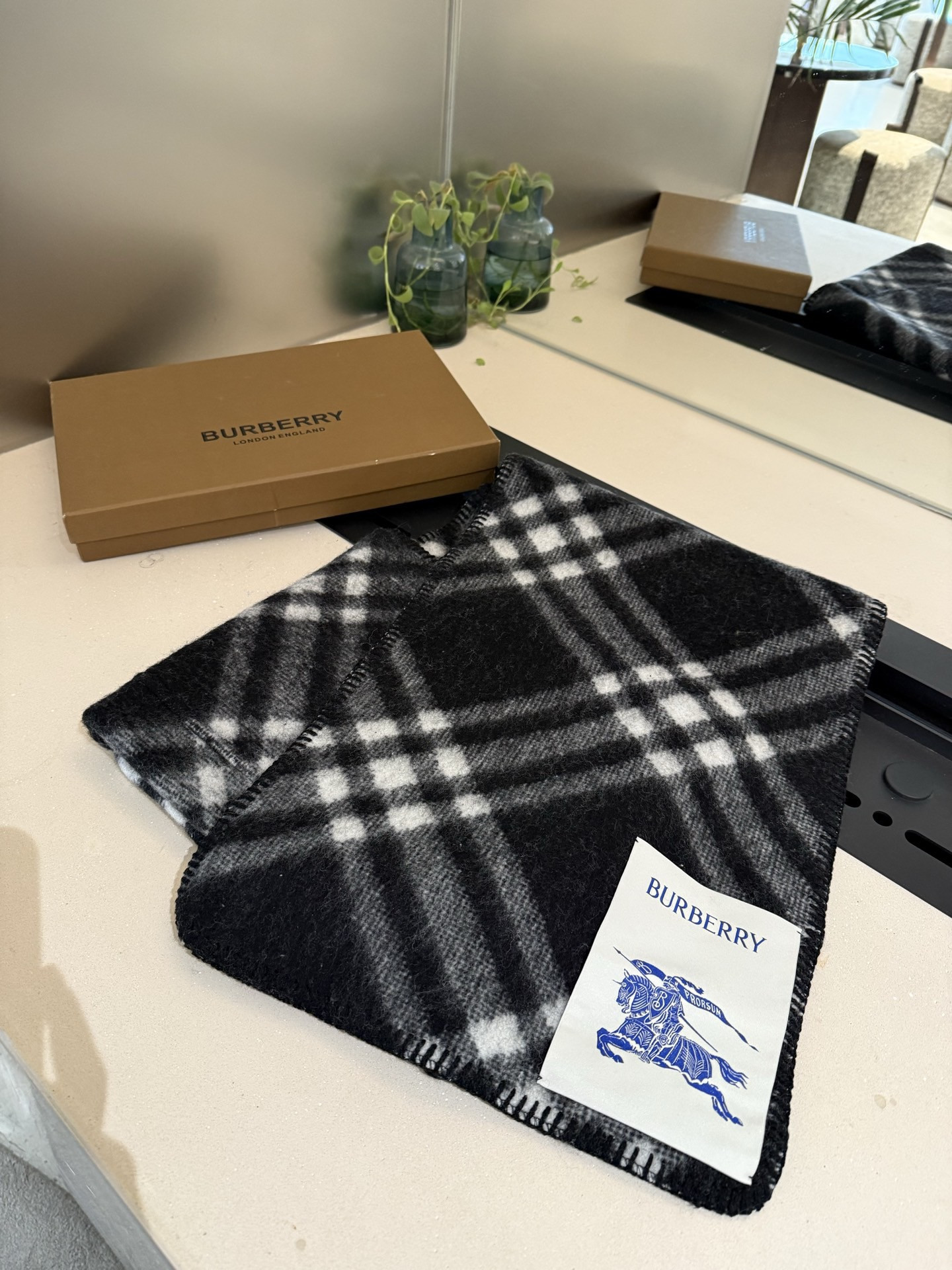 Bv*b*rry scarf 30x180cm