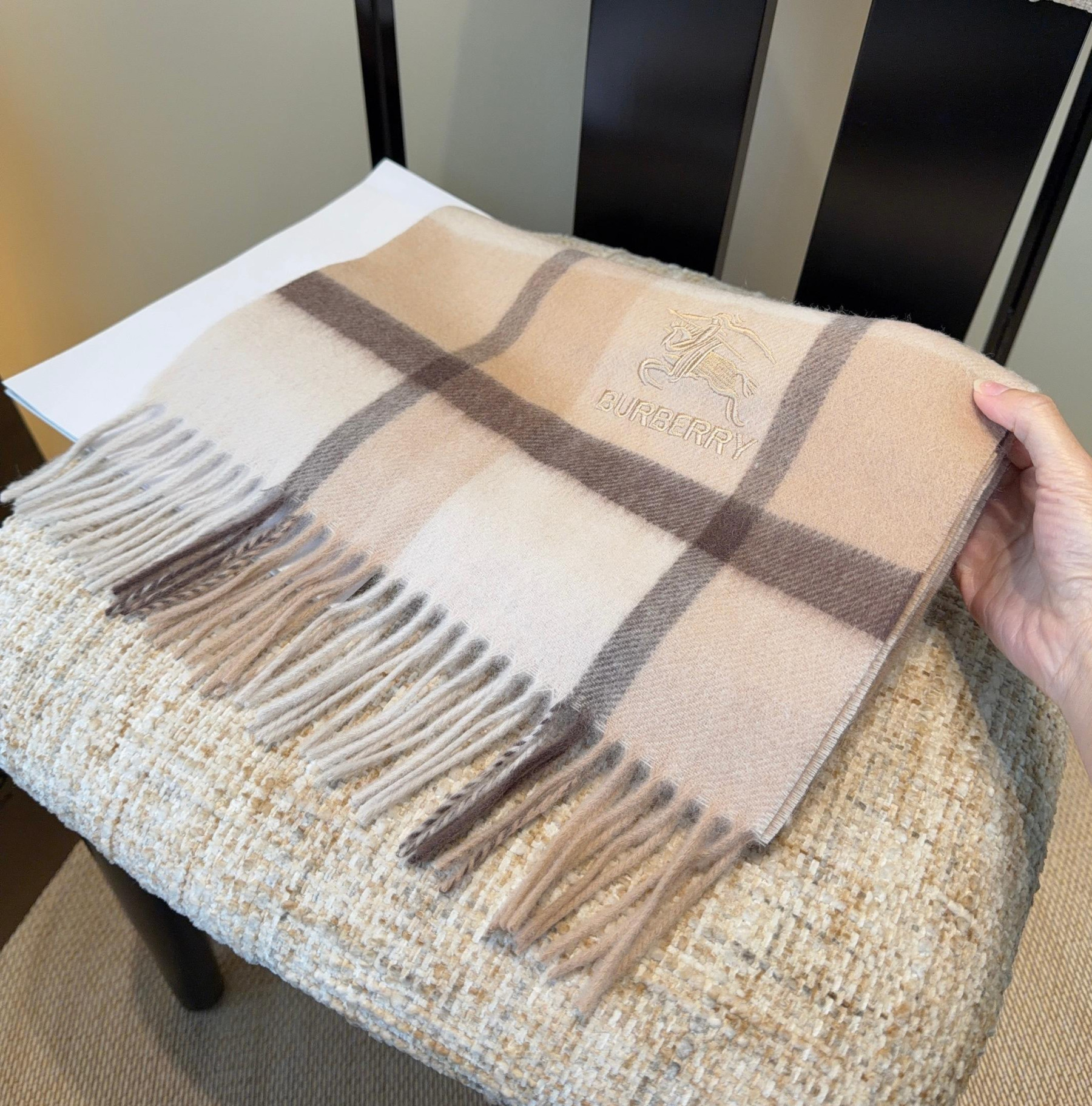 Burberry scarf 30x180cm