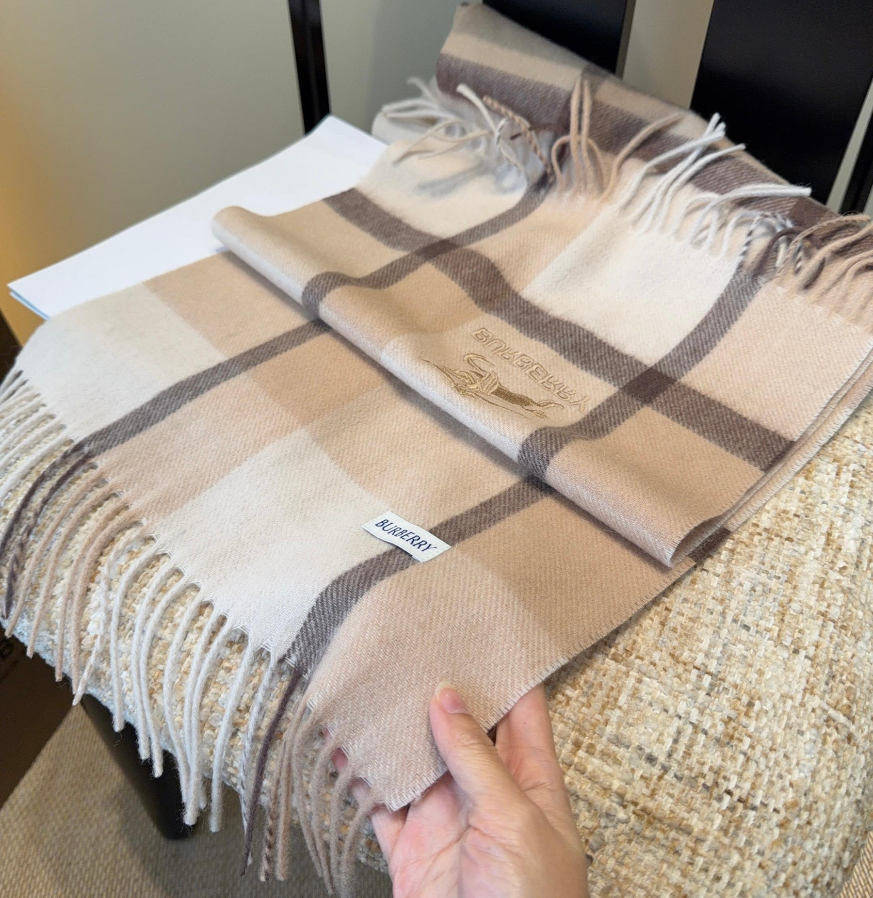 Burberry scarf 30x180cm