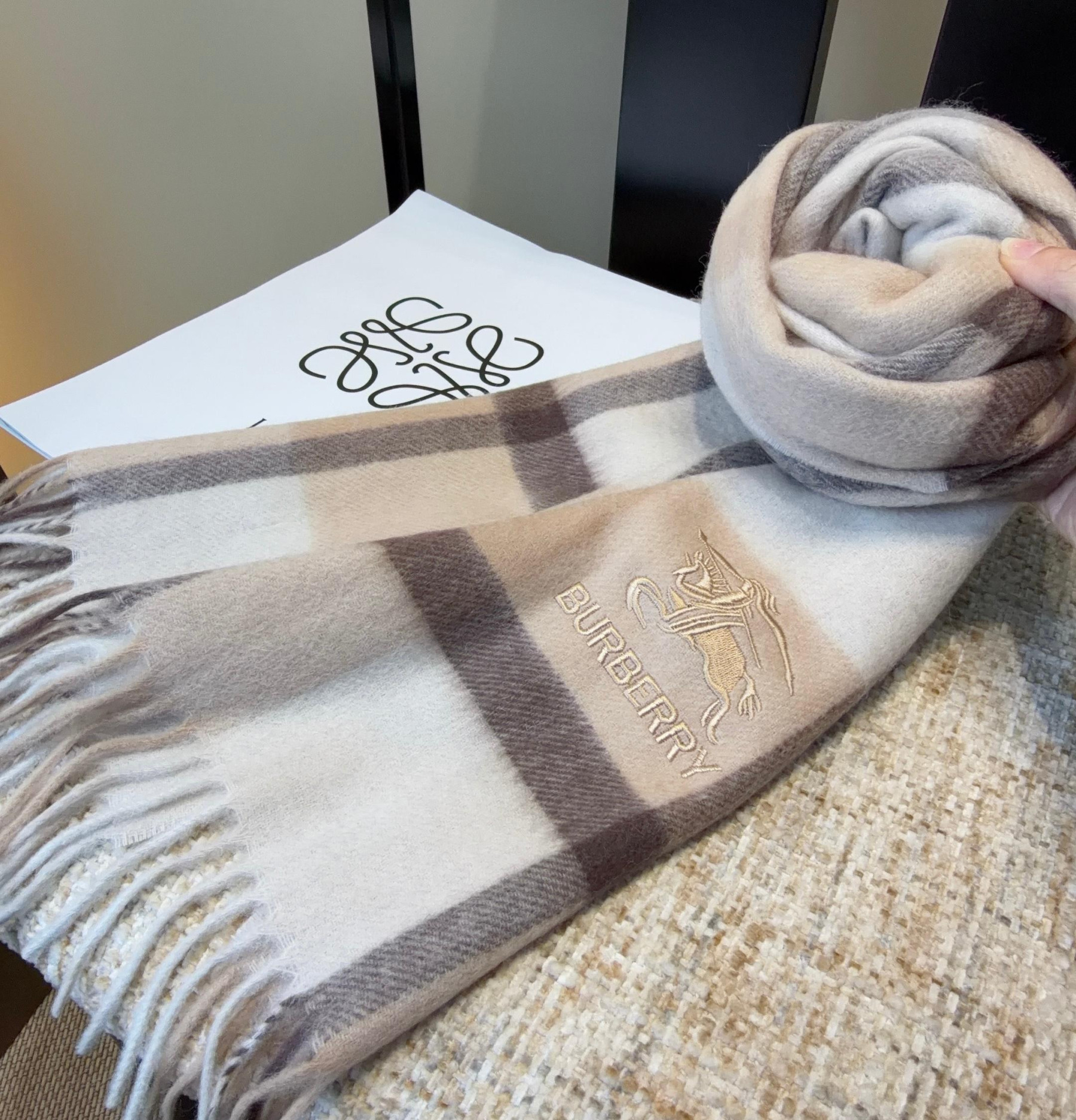 Burberry scarf 30x180cm