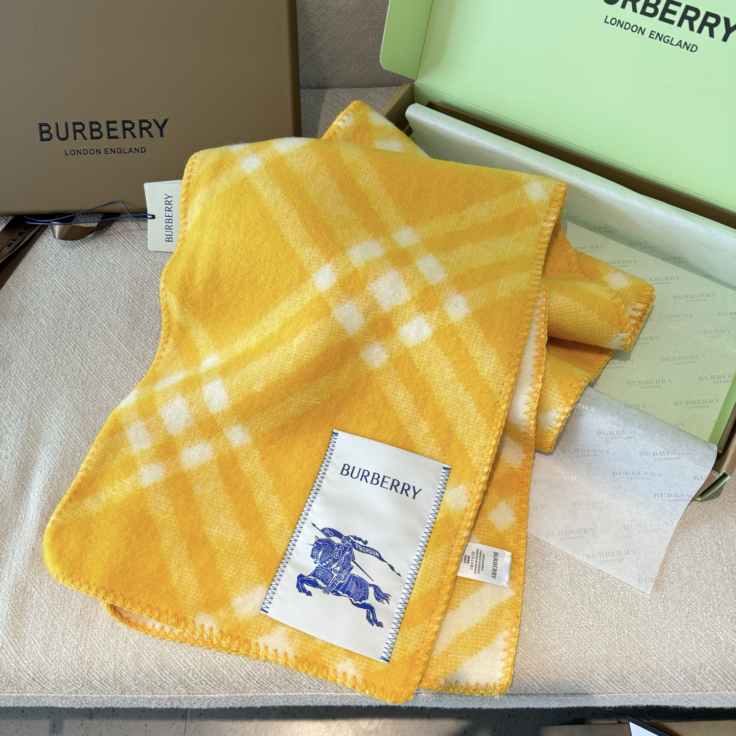 Bv*b*rry scarf 30x182cm 100% wool