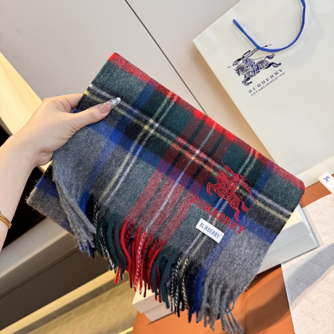 Bv*b*rry scarf 30x180cm