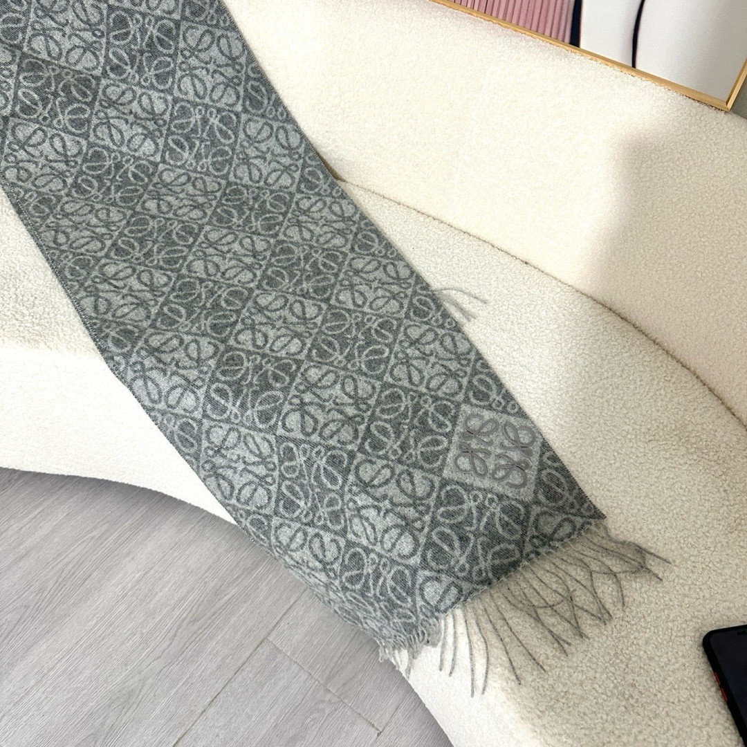 L0ew* scarf 38x180cm