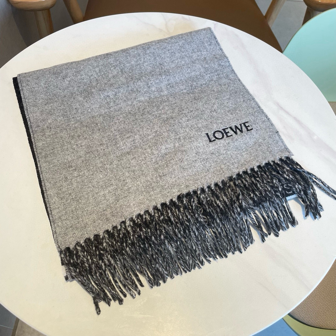 L0ew* scarf 30x182cm 90% wool 10% cashmere