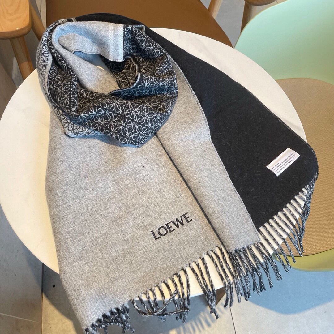 L0ew* scarf 30x182cm 90% wool 10% cashmere