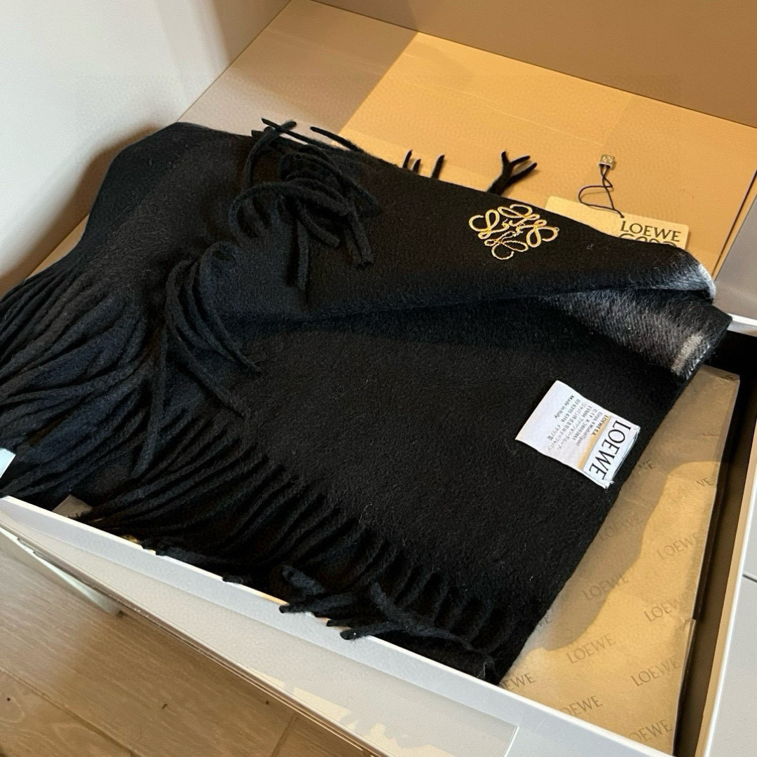 L0ew* scarf 35x180cm