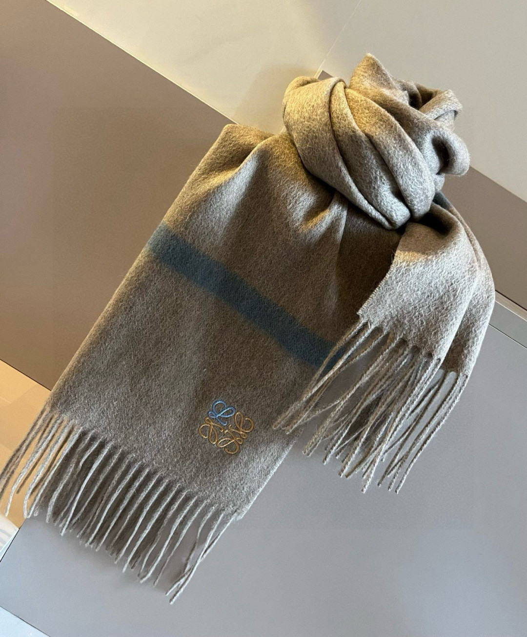 L0ew* scarf 35x180cm