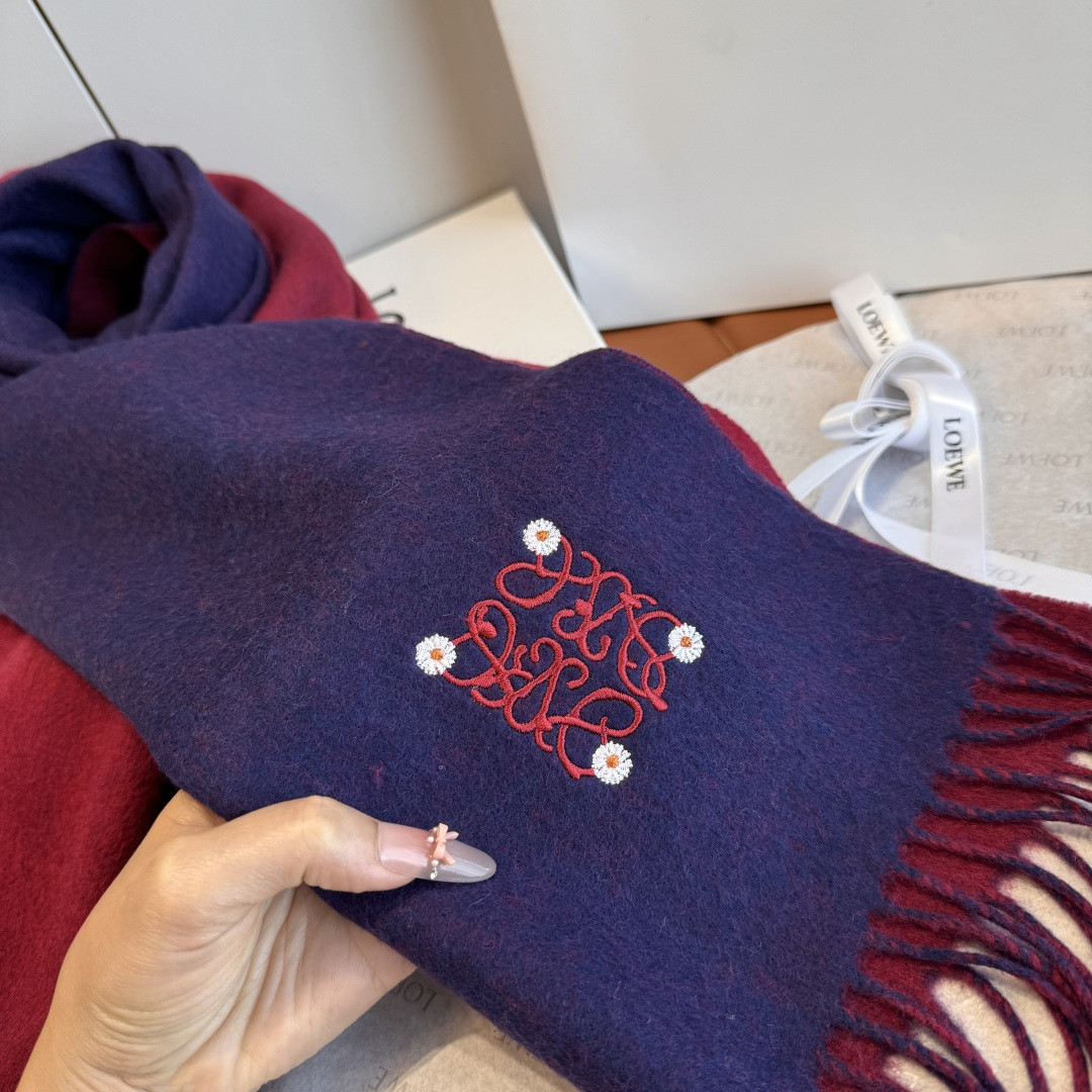 L0ew* scarf 35x180cm