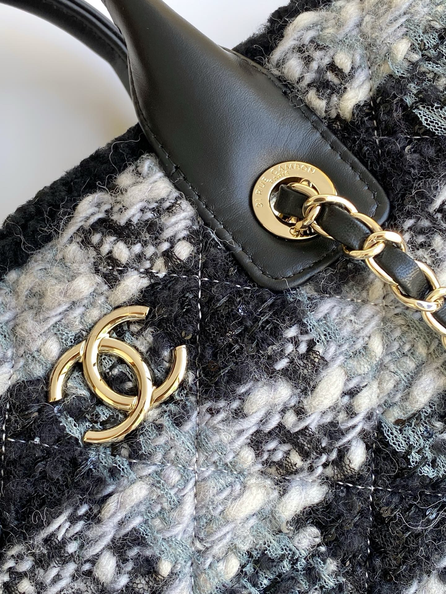 Ch**el Small Shopping Bag 24x33.5x11cm