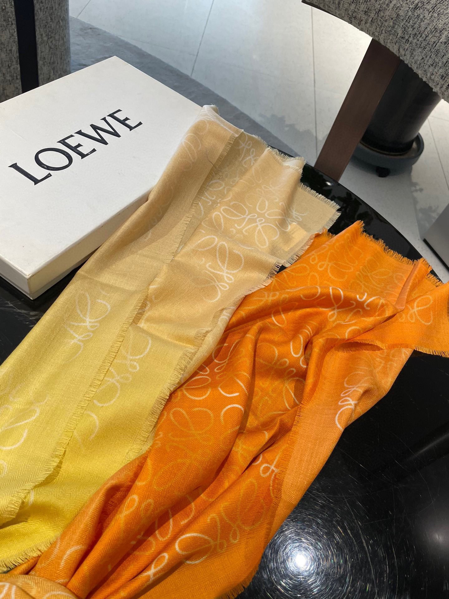 L0ew* scarf 45x200cm