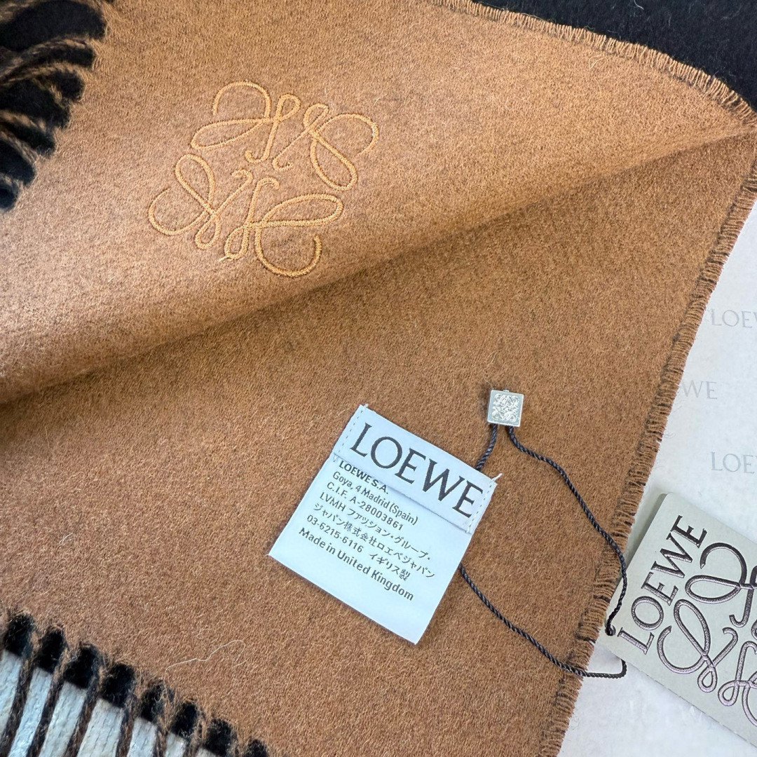 L0ew* scarf 30x180cm