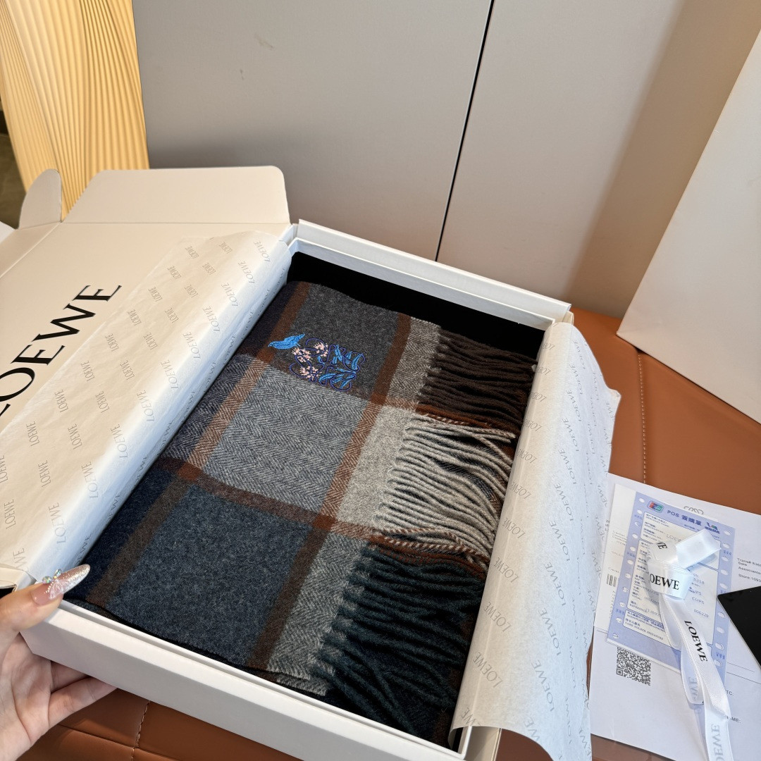 L0ew* scarf 30x180cm