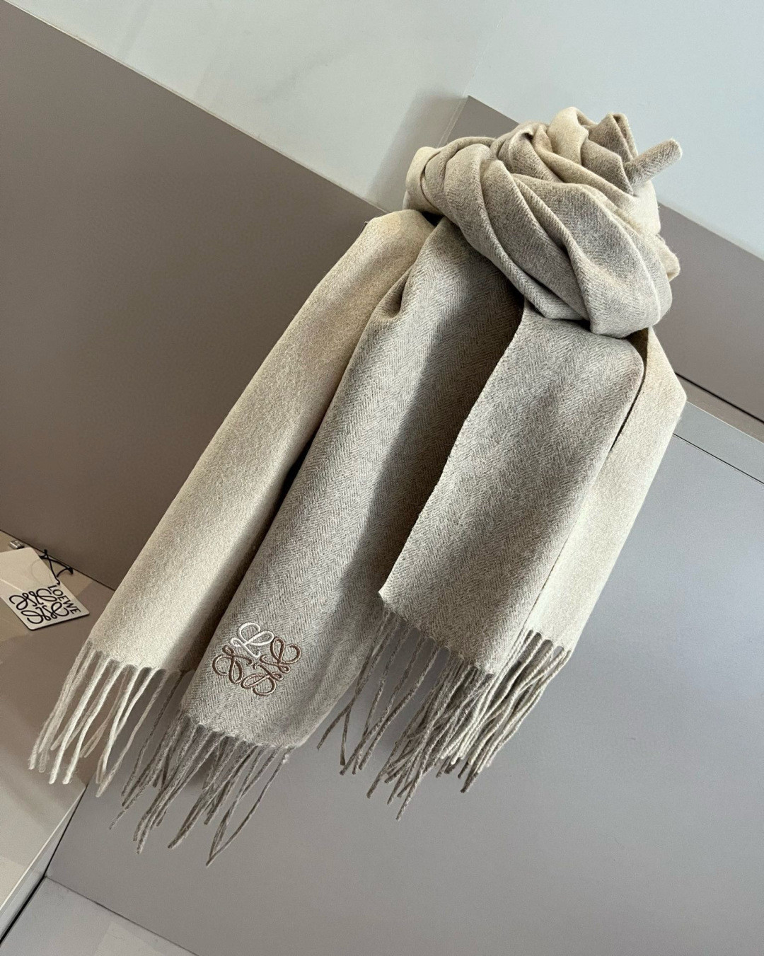 L0ew* scarf 35x180cm