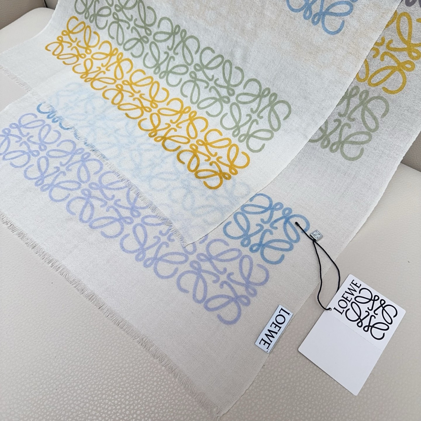 L0ew* scarf 42x190cm