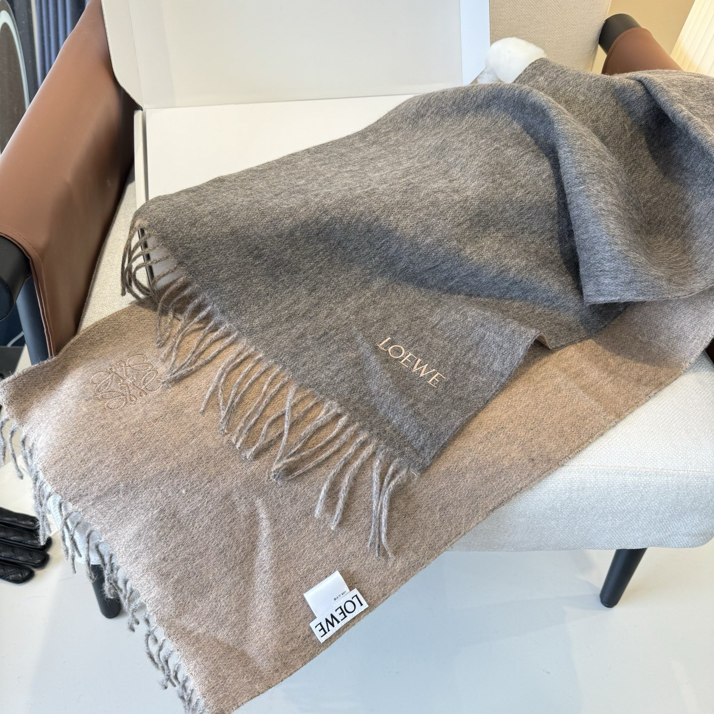 L0ew* scarf 30x180cm