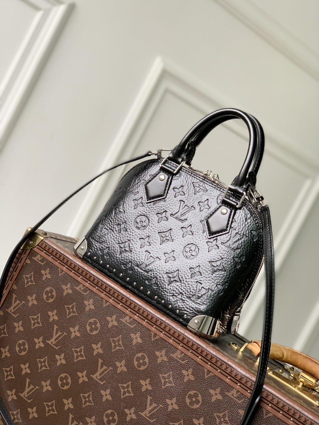 LV ALMA TRUNK BB Handbag M27812 19x11x22cm
