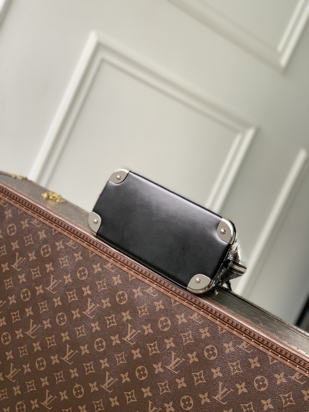 LV ALMA TRUNK BB Handbag M27812 19x11x22cm