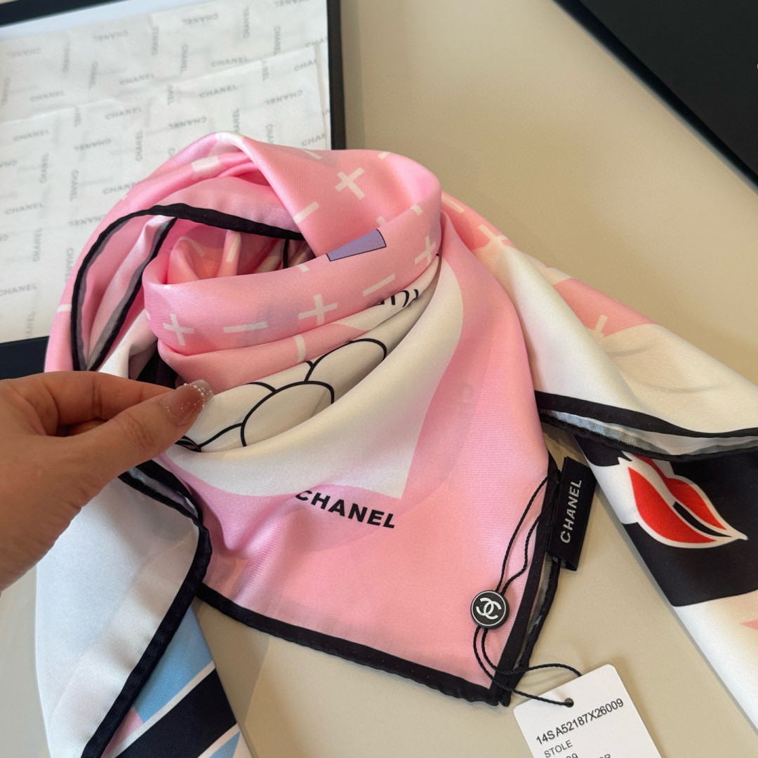 Ch**el scarf 90x90cm