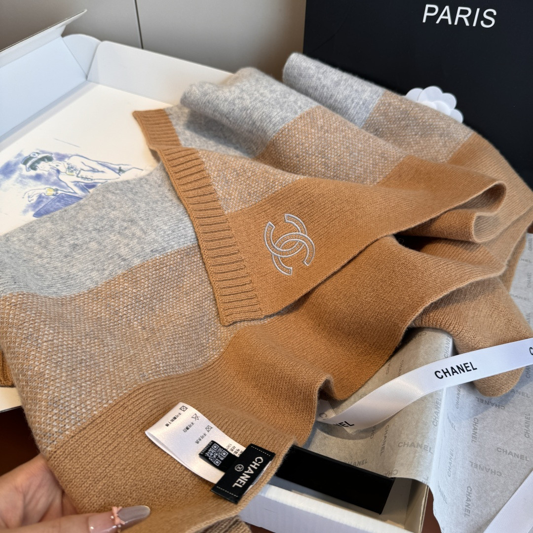 Ch**el scarf 30x190cm