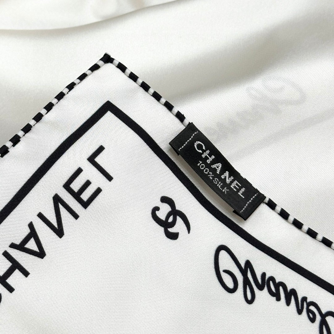 Ch**el scarf 90x90cm