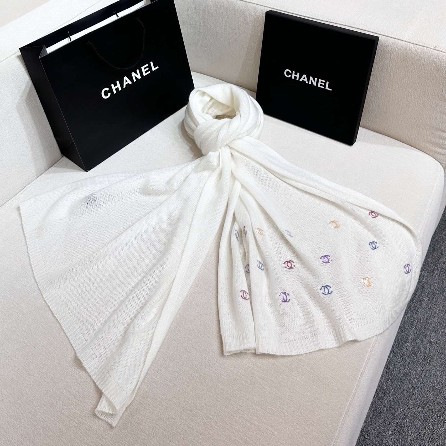 Ch**el scarf 65x180cm 60% cashmere 40% mulberry silk